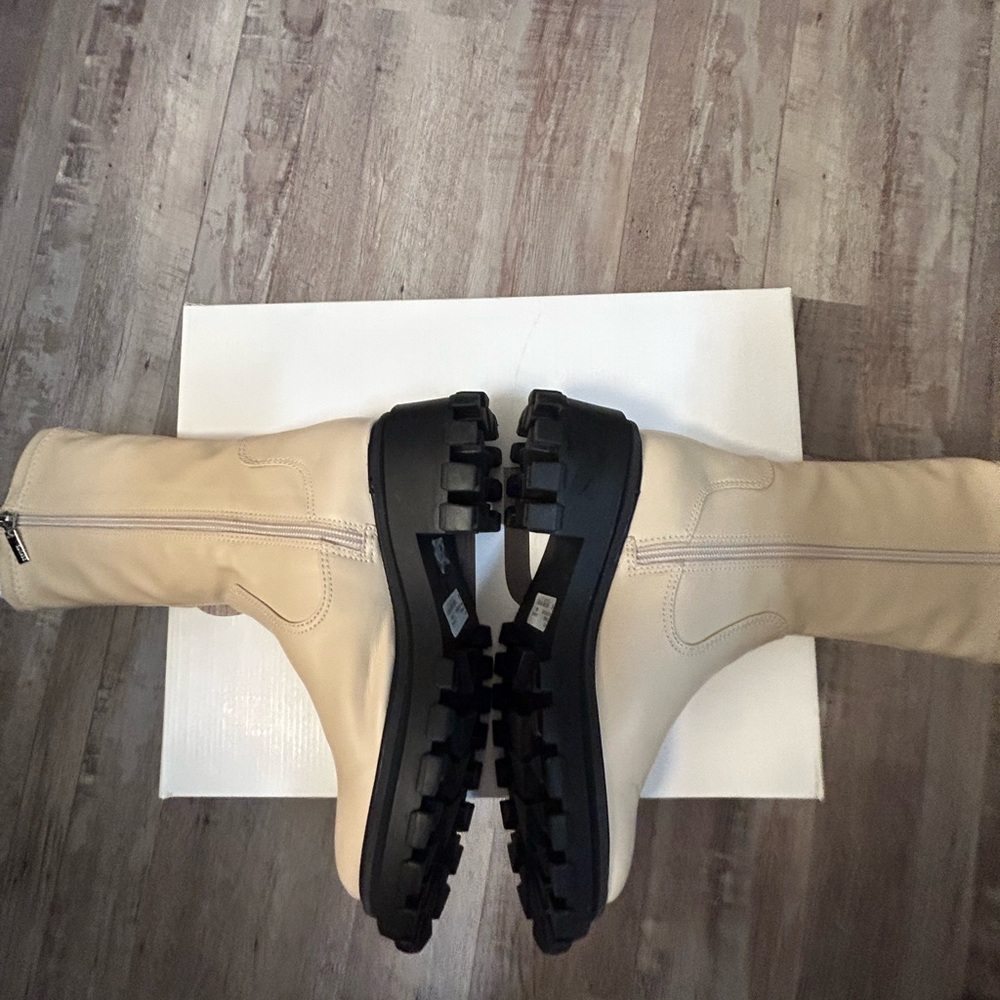 Schutz Kendy lug sole boots - Picture 7 of 12